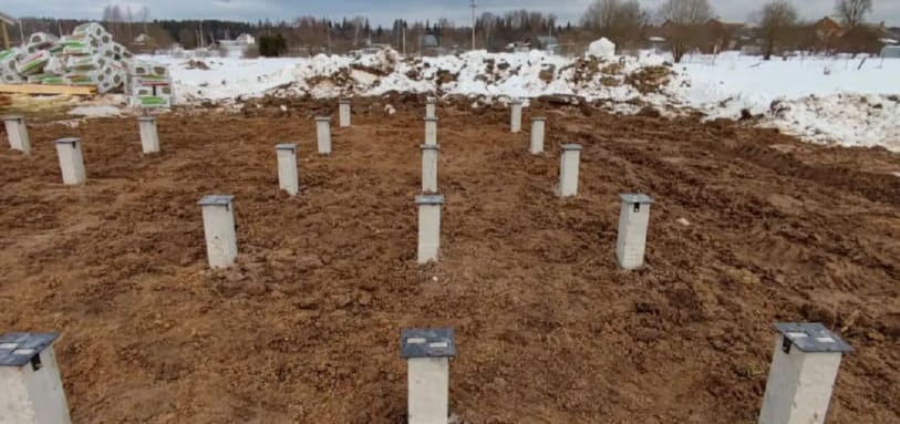 Фундамент на забивных ЖБ сваях