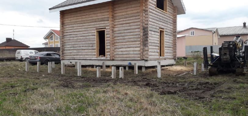 Фундамент на забивных ЖБ сваях